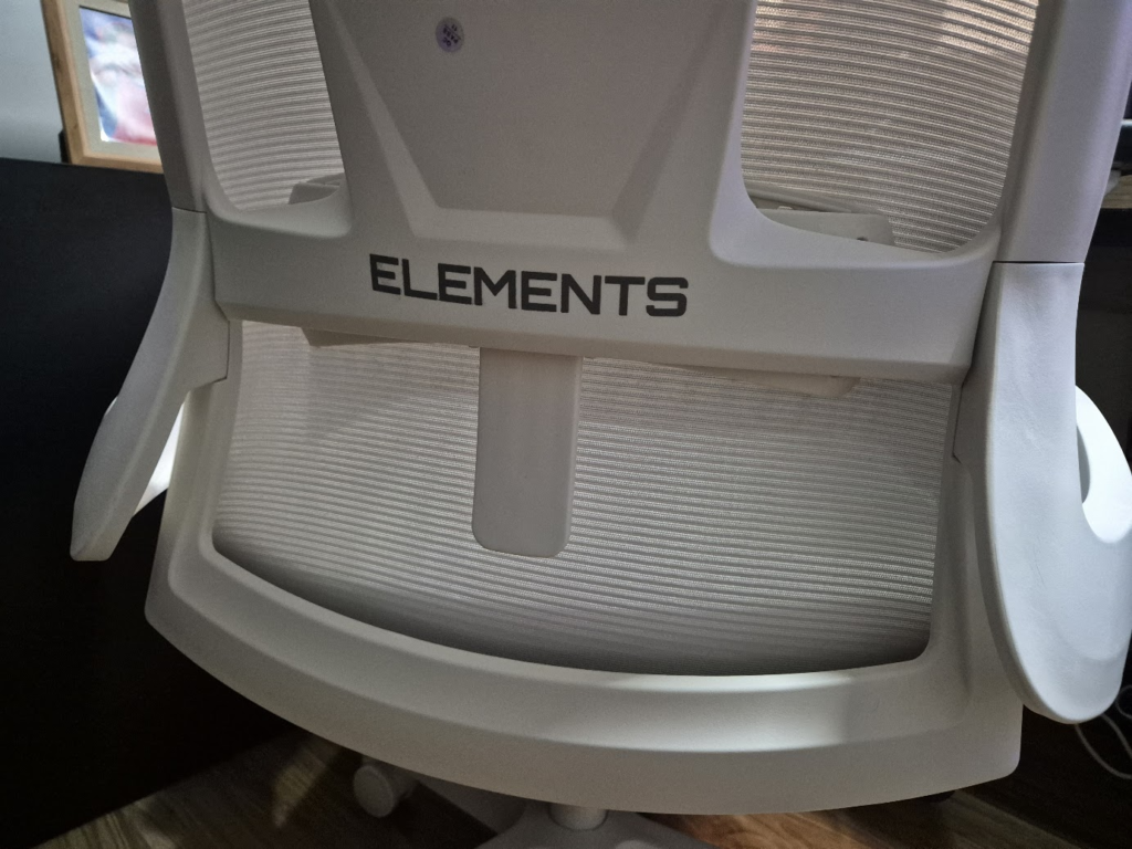 Cadeira Elements Helene Special review – acabamento premium